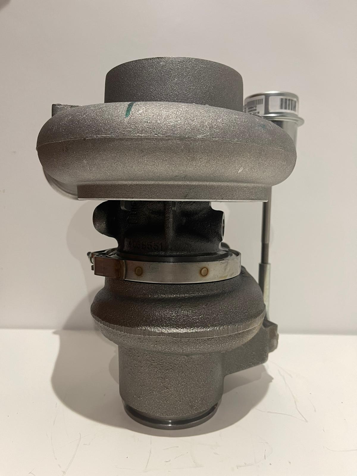Turbocharger Holset HY35W 4042761 4042779 for a Steyr